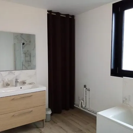 Duplex Agreable Et Spacieux 3 Chb Dont 1 Communicante *